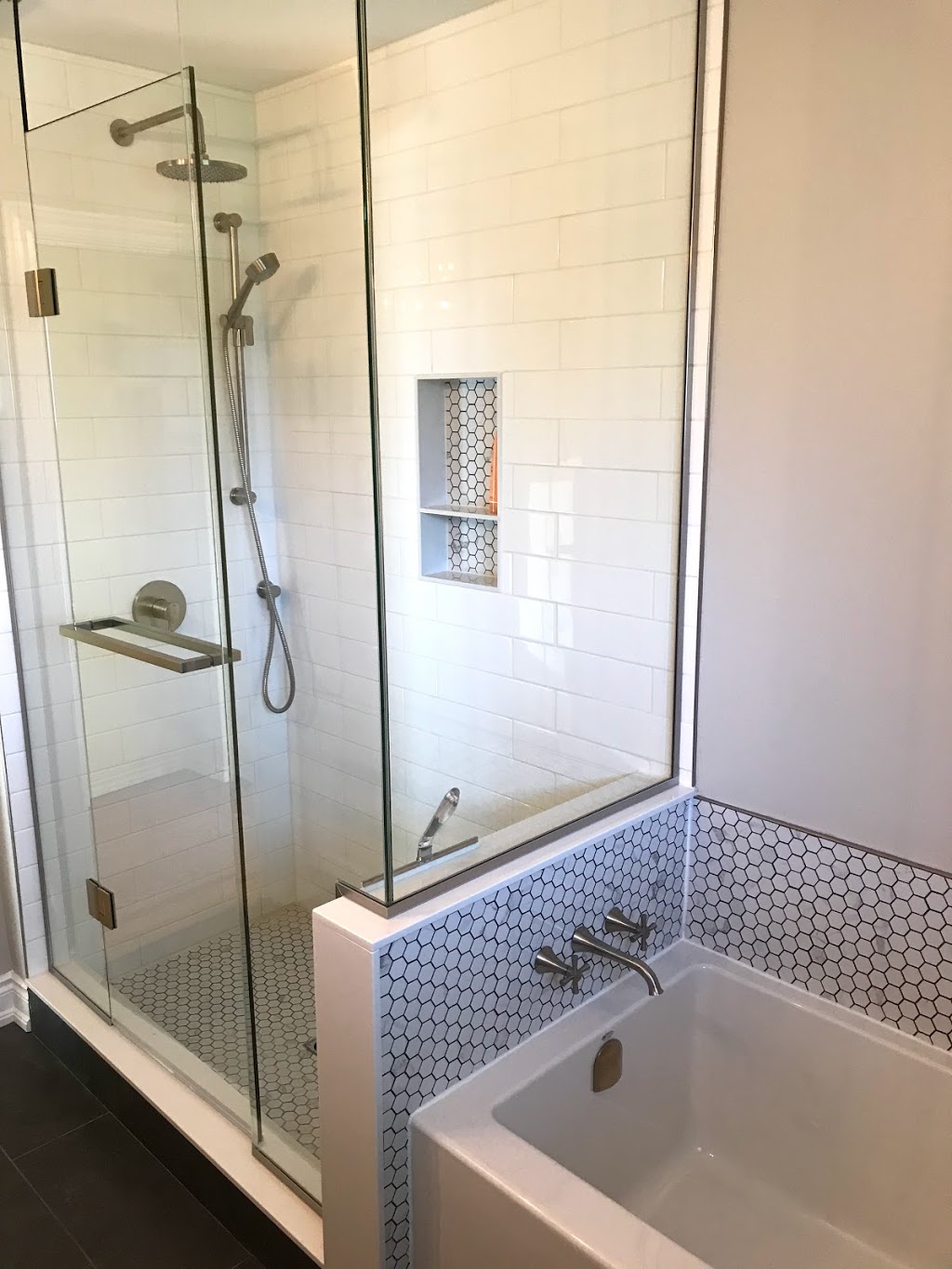 Ambrosio Construction & Renovations Inc. | 601 Tradewind Dr, Ancaster, ON L9G 4V5, Canada | Phone: (289) 239-6799