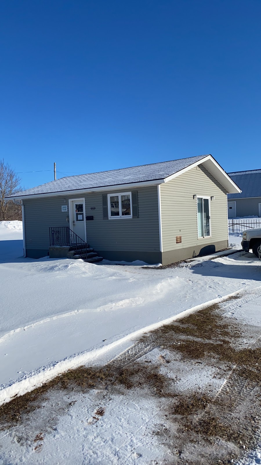 Island Overhead Doors | 961 Callbeck St, Central Bedeque, PE C0B 1G0, Canada | Phone: (902) 918-2184