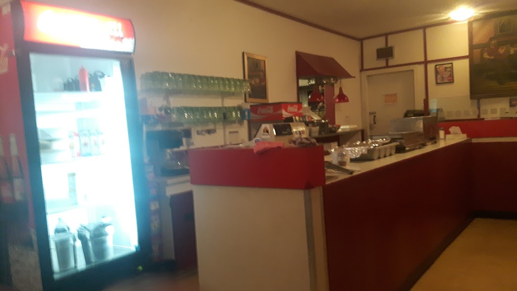 Boars Nest | 229 Lewis St, Cardinal, ON K0E 1E0, Canada | Phone: (613) 657-8815