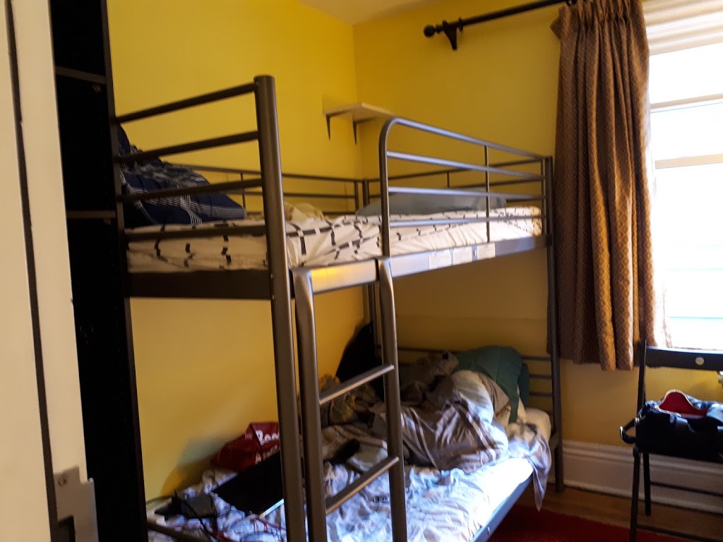 Ottawa Backpackers Inn | 203 York St, Ottawa, ON K1N 5T7, Canada | Phone: (613) 241-3402