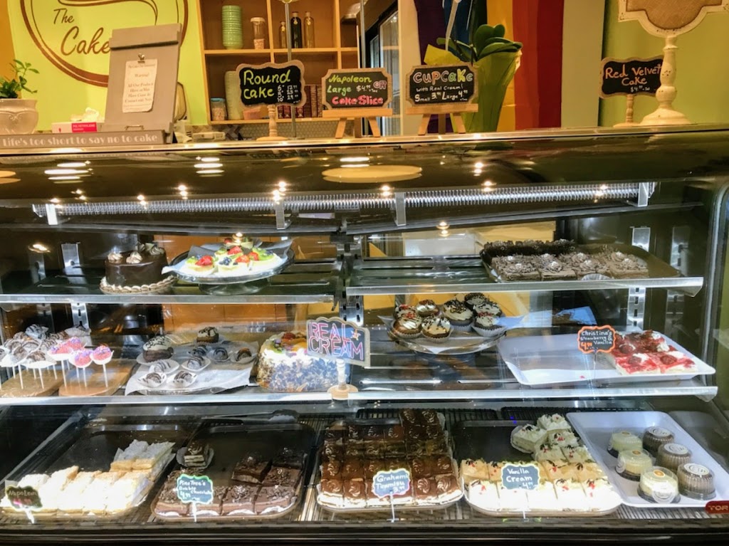 The Cake Club | 1168 Denman St, Vancouver, BC V6G 2M9, Canada | Phone: (604) 428-8990