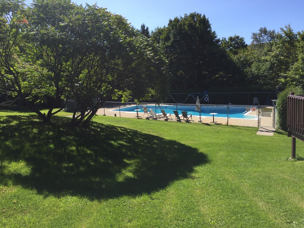 Camping Le Havre-de-la-Belle Montagne | 1028 Chemin du Havre-de-la-Belle-Montagne, Saint-Jean-de-Matha, QC J0K 2S0, Canada | Phone: (450) 886-5856