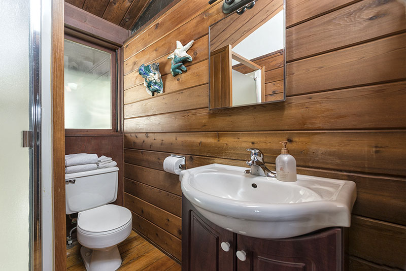 Burchills B&B By The Sea | 5402 Donley Dr, Halfmoon Bay, BC V0N 1Y2, Canada | Phone: (866) 893-2400