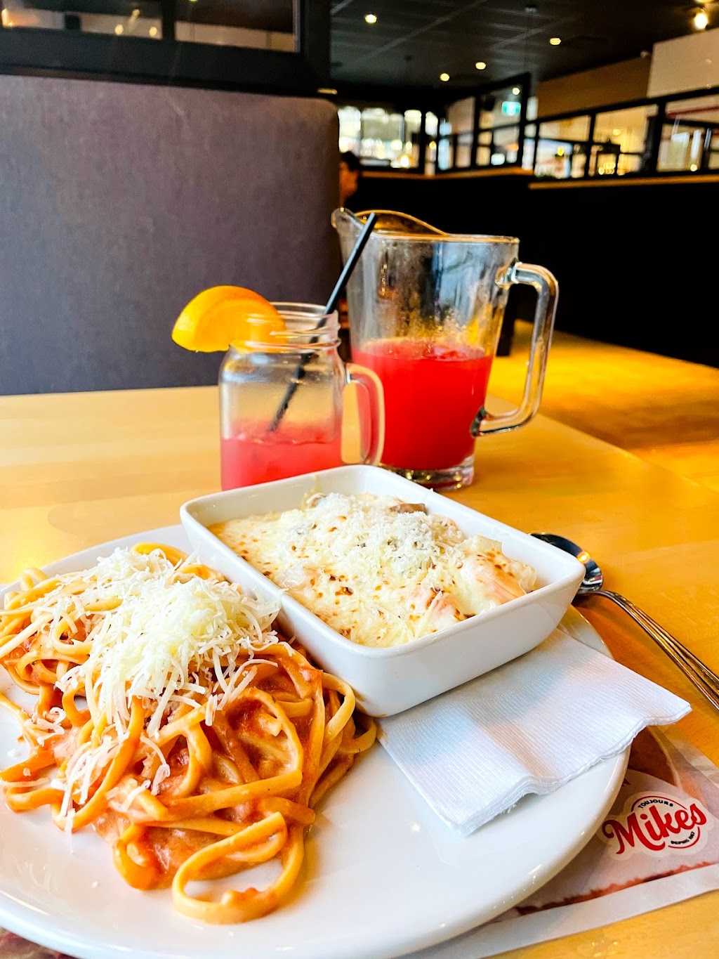 Toujours Mikes | 1 Rue Dufferin, Salaberry-de-Valleyfield, QC J6S 1X9, Canada | Phone: (450) 377-3030