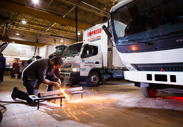 Empress Location de camions | 7700 Rue Saint-Patrick, LaSalle, QC H8N 1V1, Canada | Phone: (514) 483-4242