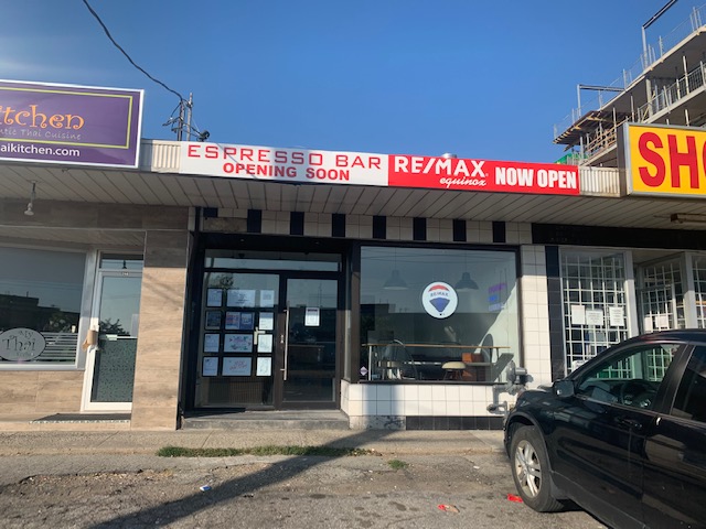 Remax Equinox | 392 Browns Line, Etobicoke, ON M8W 1T8, Canada | Phone: (416) 746-1551