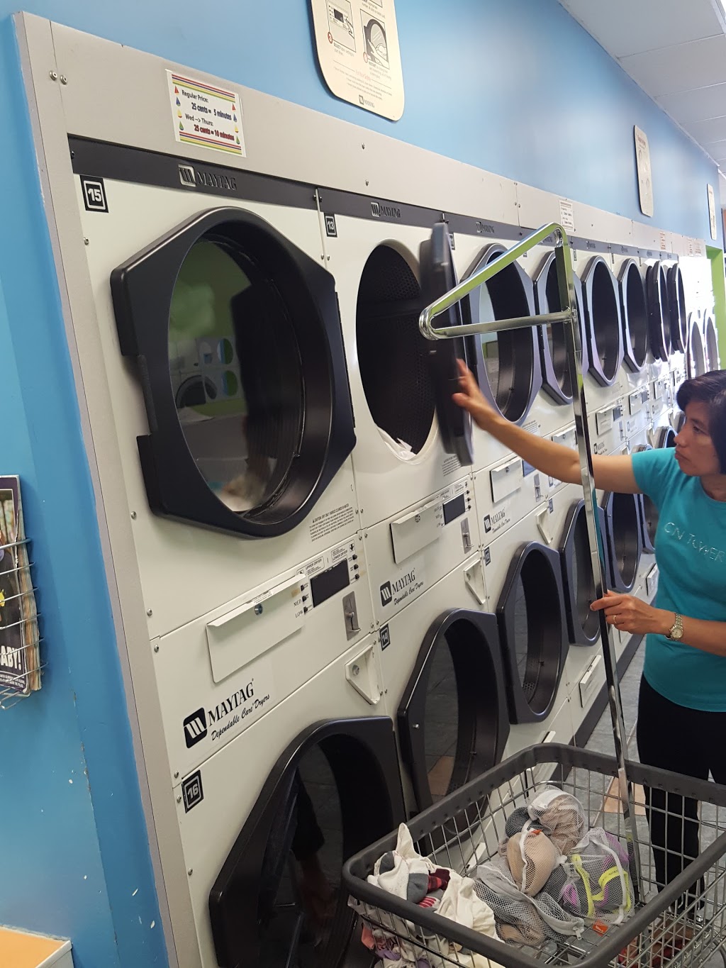 Southdown Coin Laundry (Open 24 hours) | 1375 Southdown Rd, Mississauga, ON L5J 2Z1, Canada | Phone: (647) 818-7864