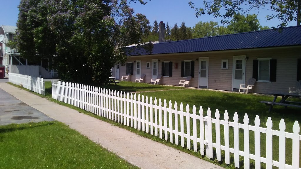Cape Dairy Motel Laundromat | 112 Broadway St, Cape Vincent, NY 13618, USA | Phone: (315) 654-2525