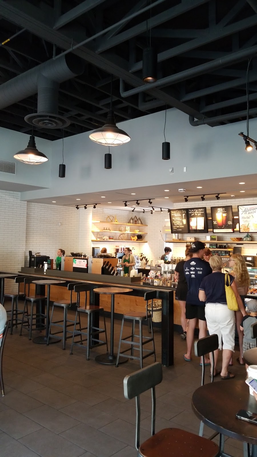 Starbucks | 11850 Oceola Rd, Lake Country, BC V4V 1E3, Canada | Phone: (250) 317-7631