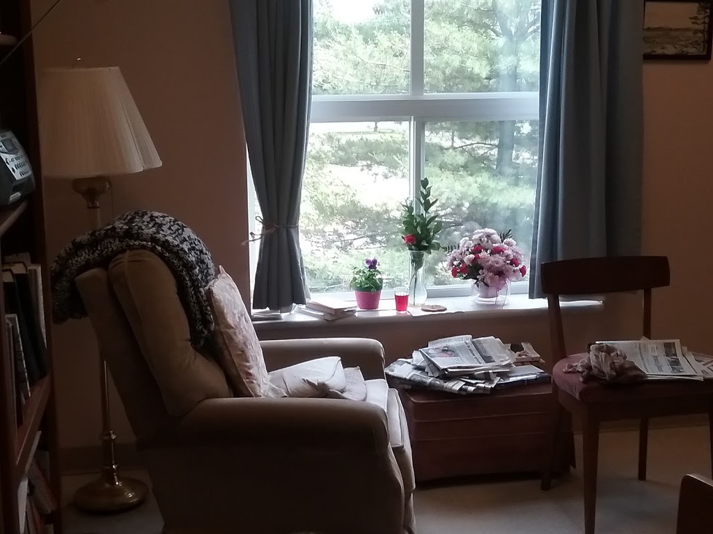 Roseview Manor | 99 Shuniah St, Thunder Bay, ON P7A 2Z2, Canada | Phone: (807) 344-6929