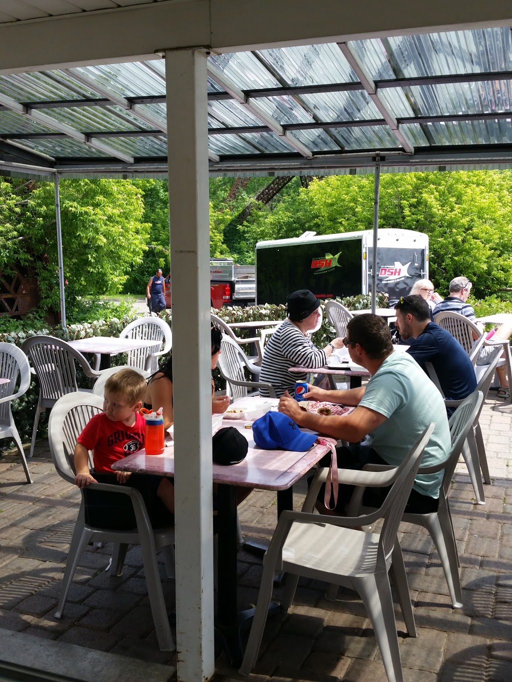 La Peltrie | 4244 Rue Saint-Félix, Québec, QC G1Y 1X5, Canada | Phone: (418) 651-0862