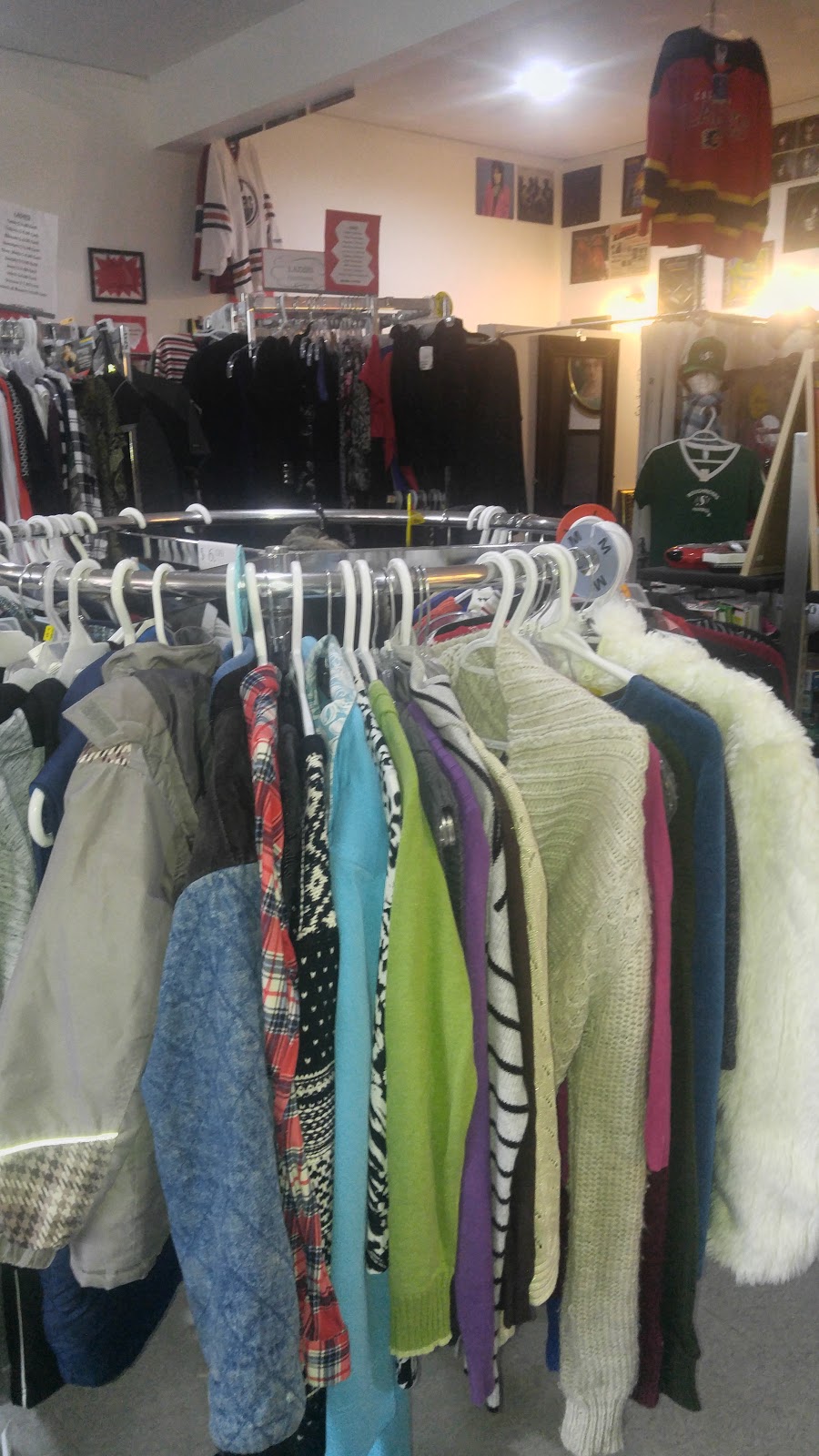 X Treme Thrift 4U | store | 2002 20 Ave #1, Bowden, AB T0M 0K0, Canada | 4036571819 OR +1 403-657-1819
