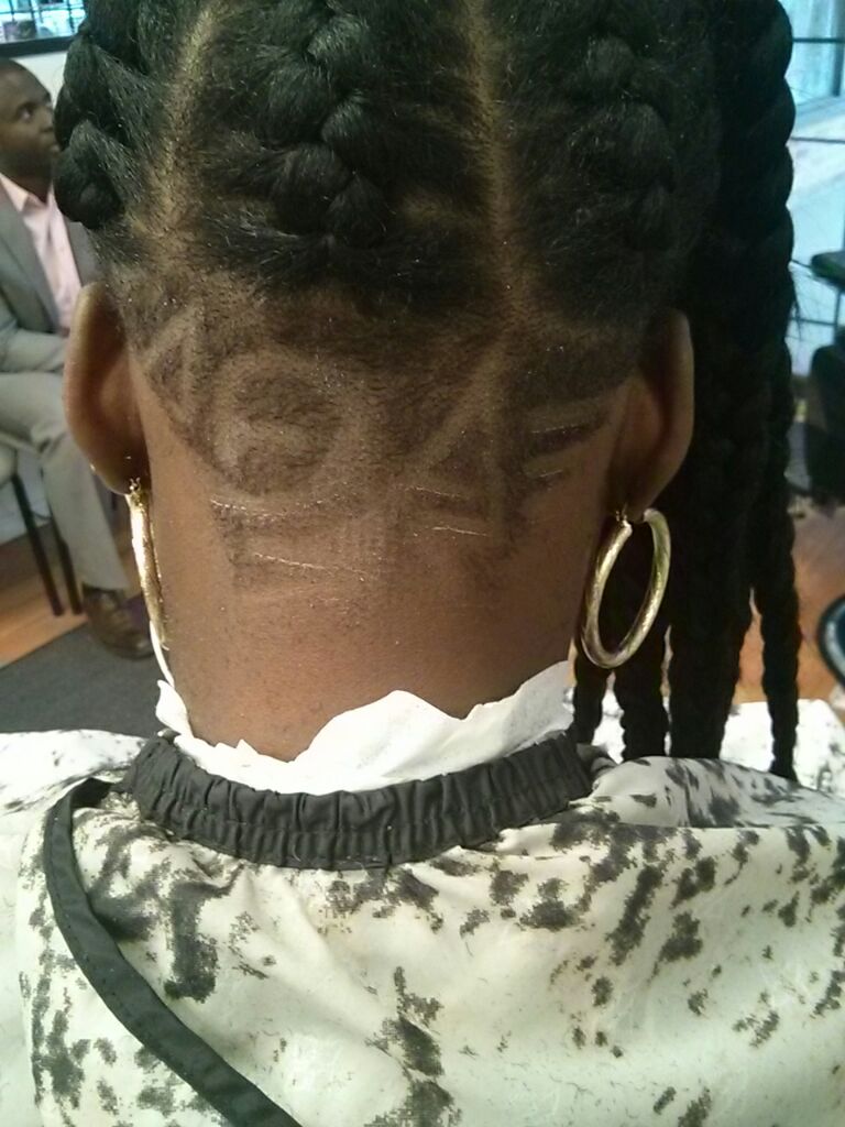 Xciting Cuts | 4234 Lawrence Ave E, Scarborough, ON M1E 2S5, Canada | Phone: (416) 546-1951