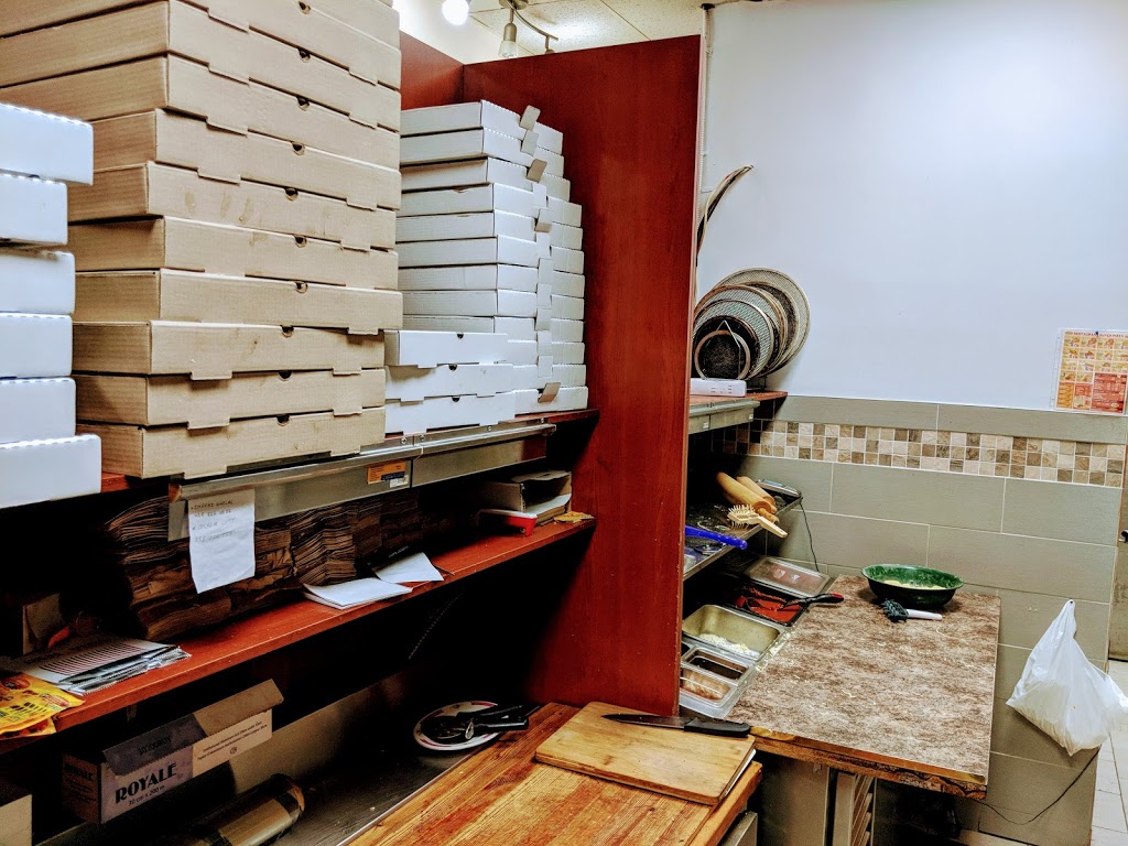 Super Pizza Time | 3882 Rue Bélanger, Montréal, QC H1X 1B6, Canada | Phone: (514) 727-0222