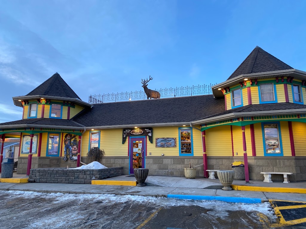 Glenns Restaurant & Gift Shop | 125 Leva Ave, Alberta T4E 1B2, Canada | Phone: (403) 346-5448