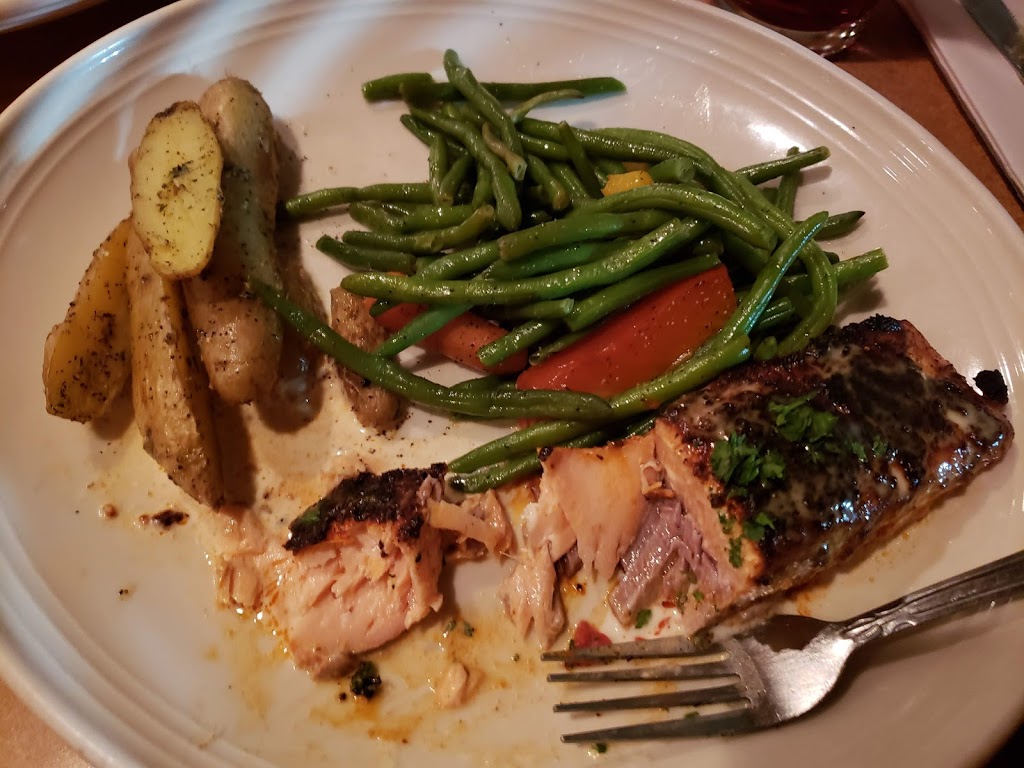 Altons Restaurant | 2221 Transit Rd, Elma, NY 14059, USA | Phone: (716) 674-1900