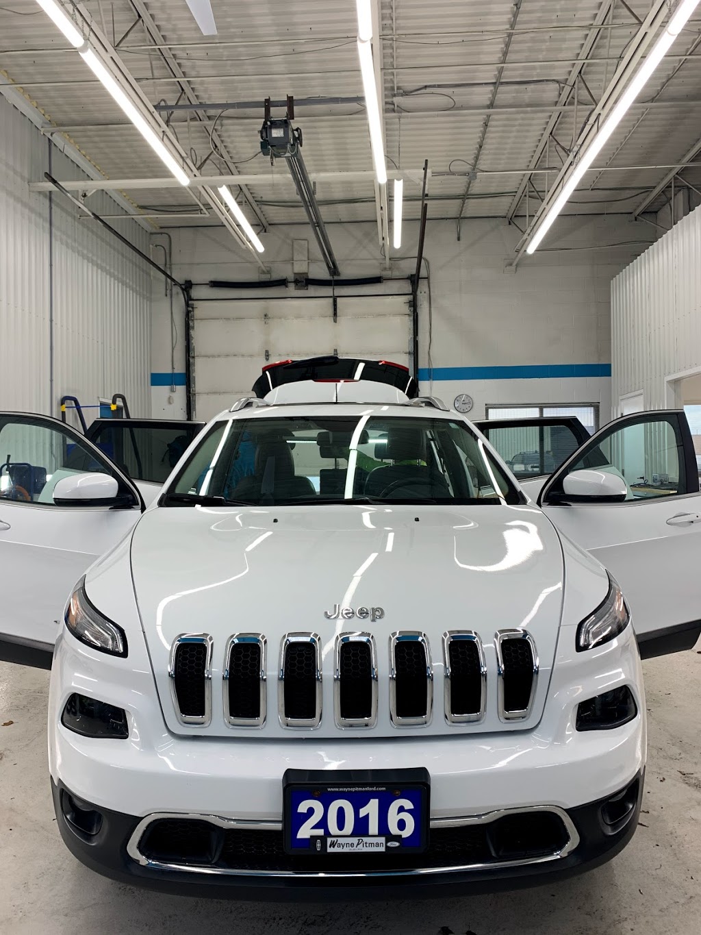 Guelph Auto Salon (GAS) | 11 Malcolm Rd, Guelph, ON N1K 1A7, Canada | Phone: (519) 822-4427