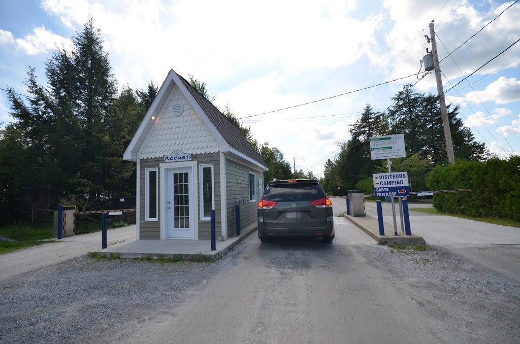 Camping les Berges du Lac | 800 Chemin des Berges, Stratford, QC G0Y 1P0, Canada | Phone: (418) 443-2202
