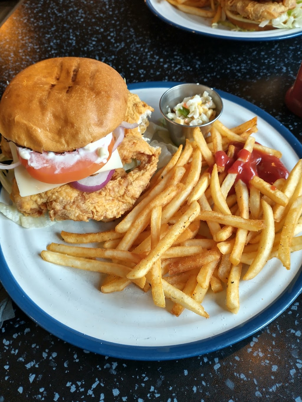 Lokal Kitchen | 4923 33 St, Sylvan Lake, AB T4S 1A7, Canada | Phone: (403) 864-9996