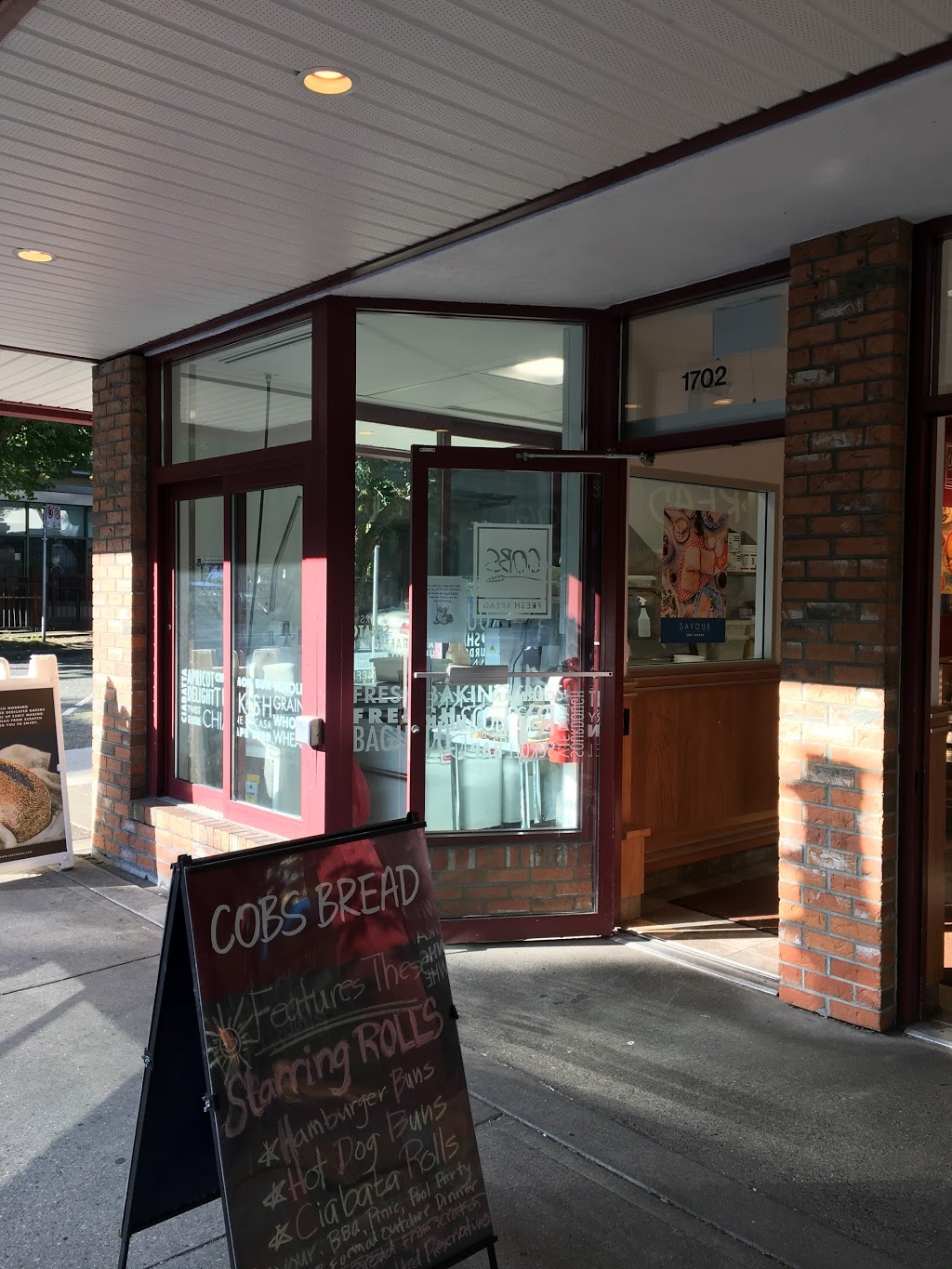 COBS Bread Bakery | 1702 Robson St, Vancouver, BC V6G 1C9, Canada | Phone: (604) 428-4247