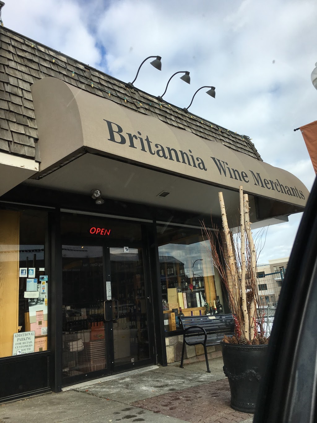 Britannia Wine Merchants | store | 810 49 Ave SW, Calgary, AB T2S 1G9, Canada | 4032873833 OR +1 403-287-3833
