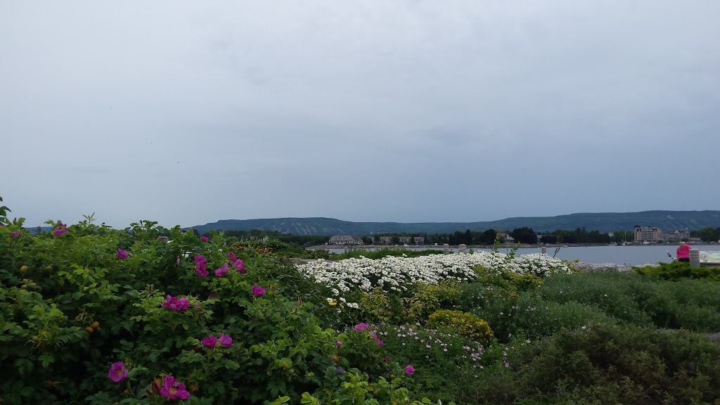 Whites Bay Park | 2 Balsam St, Collingwood, ON L9Y 5C4, Canada