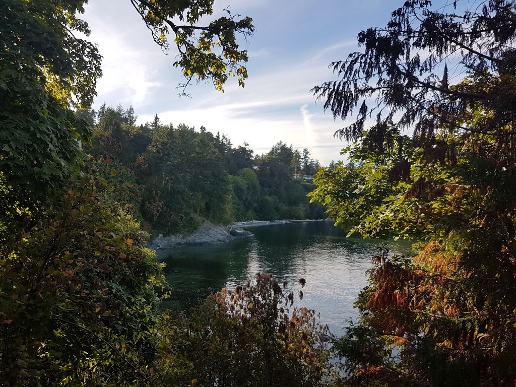 Hollydene Park | 4001 Hollydene Pl, Victoria, BC V8N 3Z8, Canada | Phone: (250) 475-5522