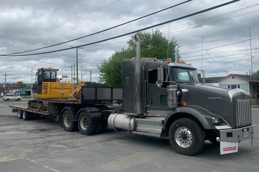 Transport A Payette | 272 Rue Copernic, Repentigny, QC J5Z 4W7, Canada | Phone: (514) 502-3363