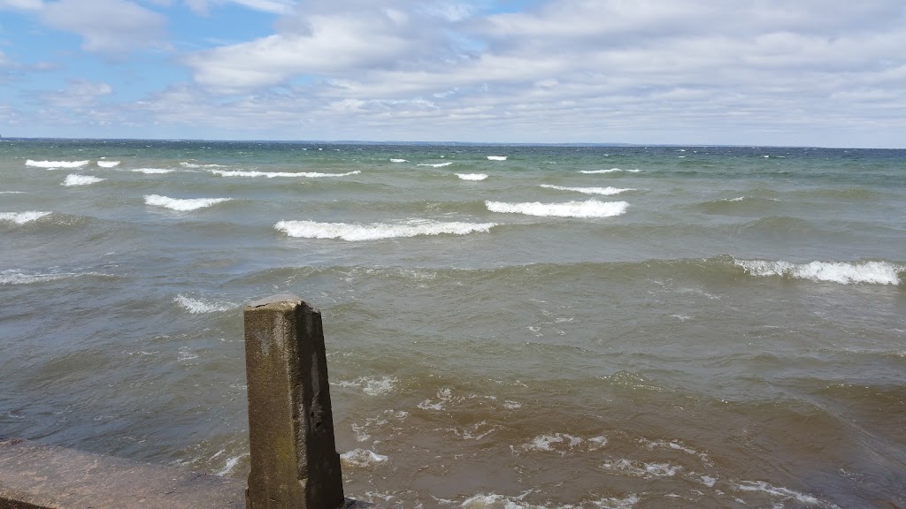 Sunnybrook Home | 825 Lake Dr E, Jacksons Point, ON L0E 1L0, Canada | Phone: (905) 722-3184