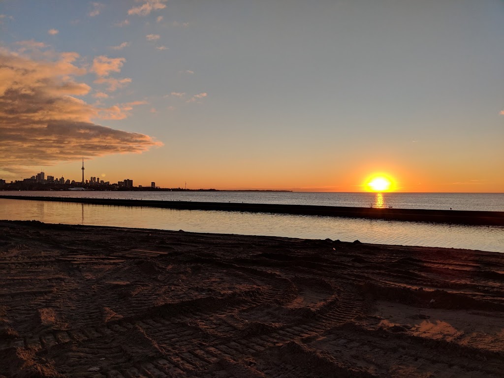 SUP meeting place | Sunnyside Boardwalk, Toronto, ON, Canada