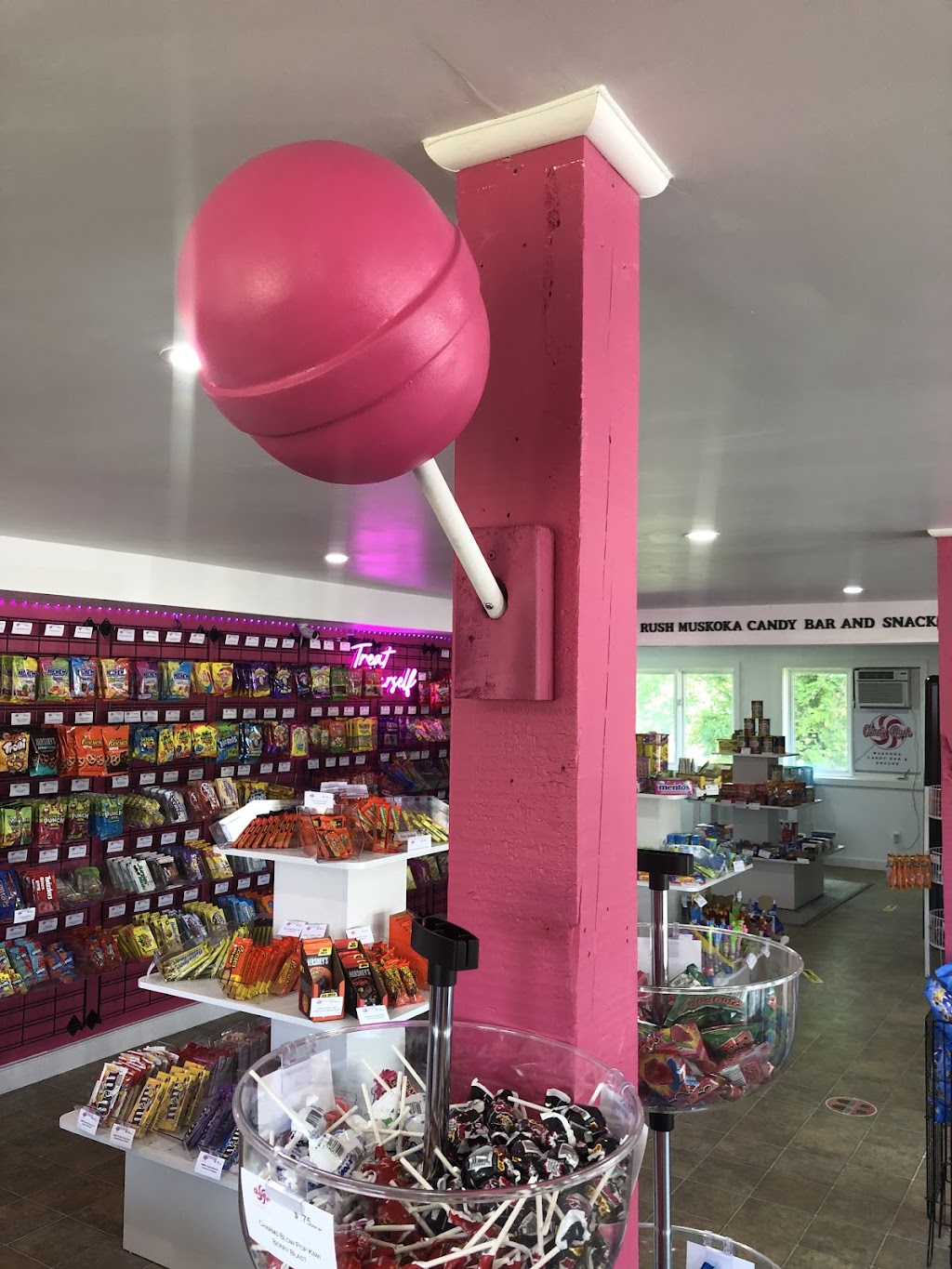 Candy Rush Muskoka | 8903 ON-11, Severn, ON L3V 6H3, Canada | Phone: (705) 298-0254