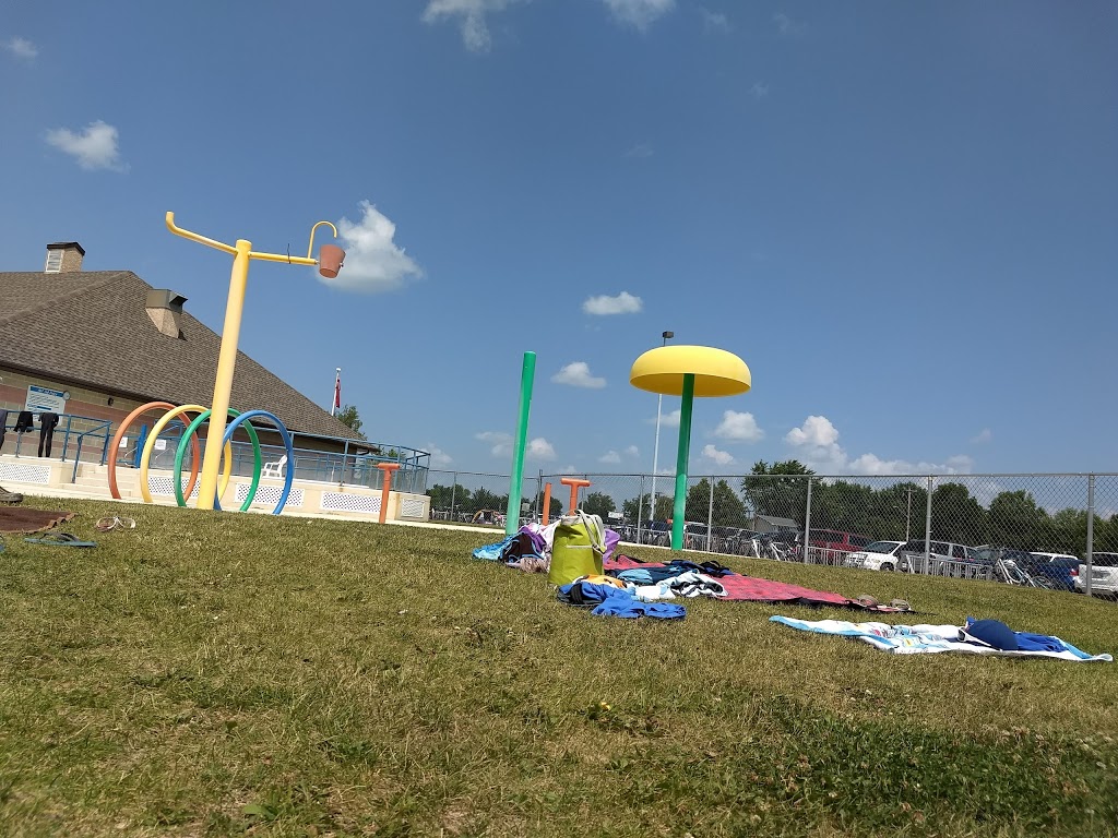 Winkler Aquatic Centre | 580 Park St, Winkler, MB R6W 1B2, Canada | Phone: (204) 325-8212