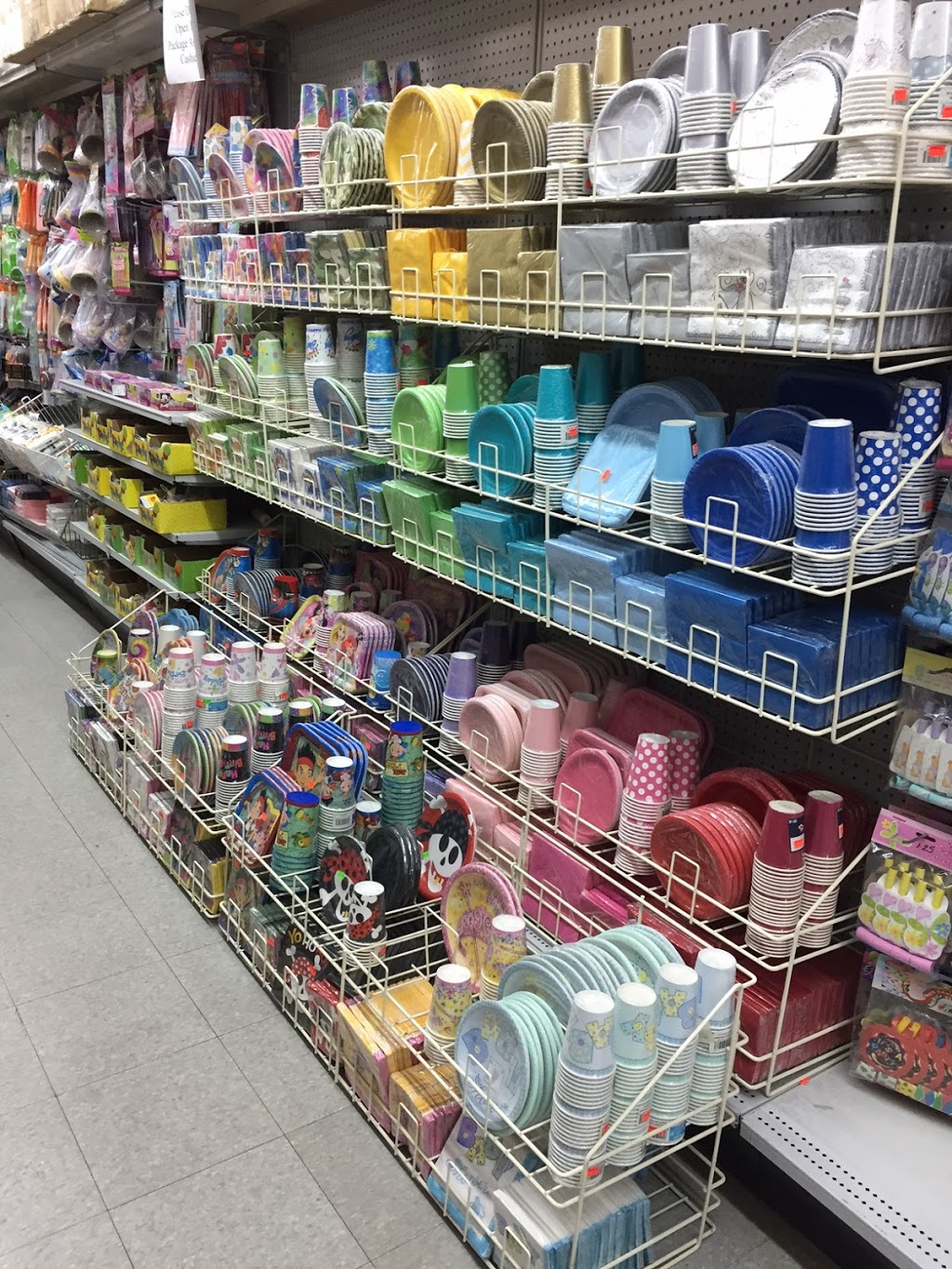 Dollar Depot Plus 144 Kennedy Rd S, Brampton, ON L6W 3G3, Canada