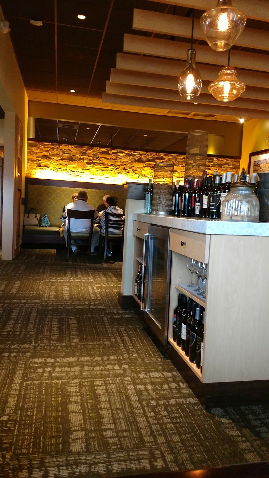 Olive Garden Italian Restaurant | 3701 McKinley Pkwy, Blasdell, NY 14219, USA | Phone: (716) 822-1275