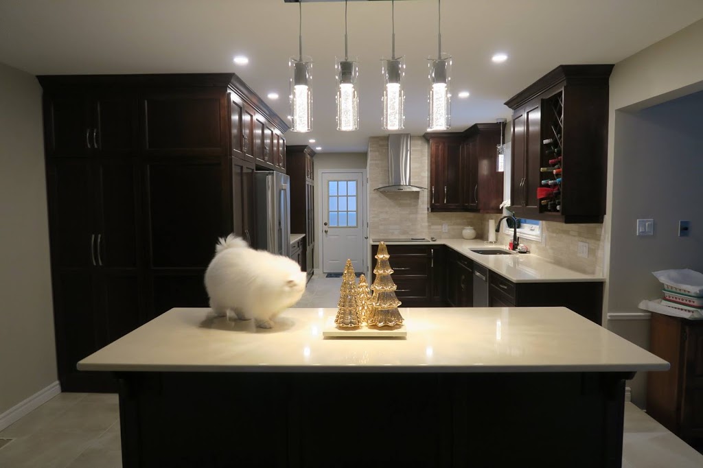 Mikes Selective Cabinets | 39 Woodstock St S, Tavistock, ON N0B 2R0, Canada | Phone: (519) 655-2874