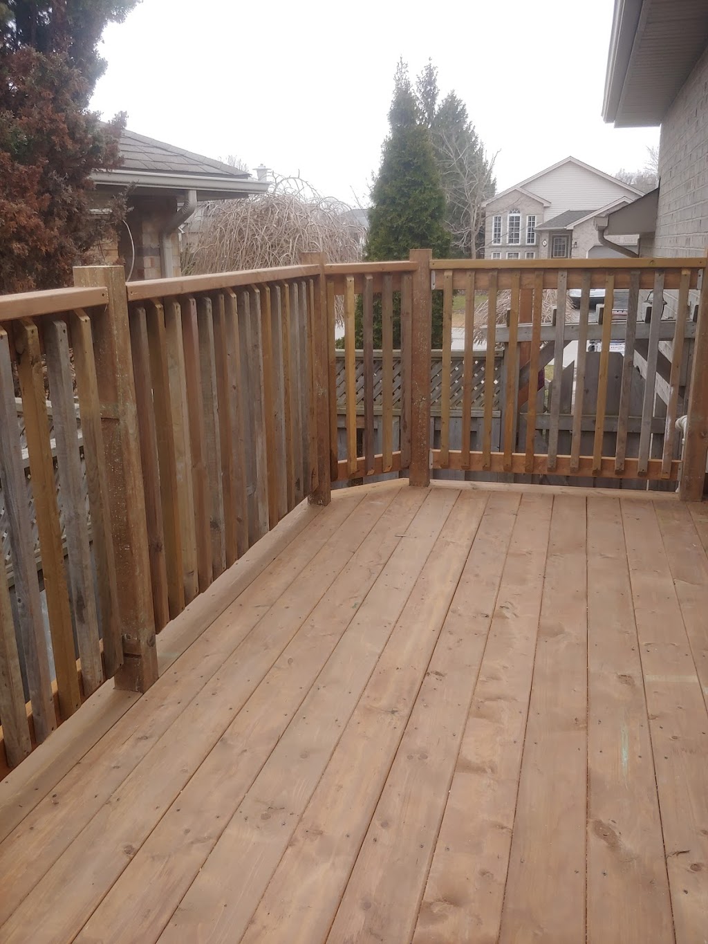 Cw landscaping | 231 Ardsley Crescent, London, ON N5W 5E2, Canada | Phone: (519) 719-5191