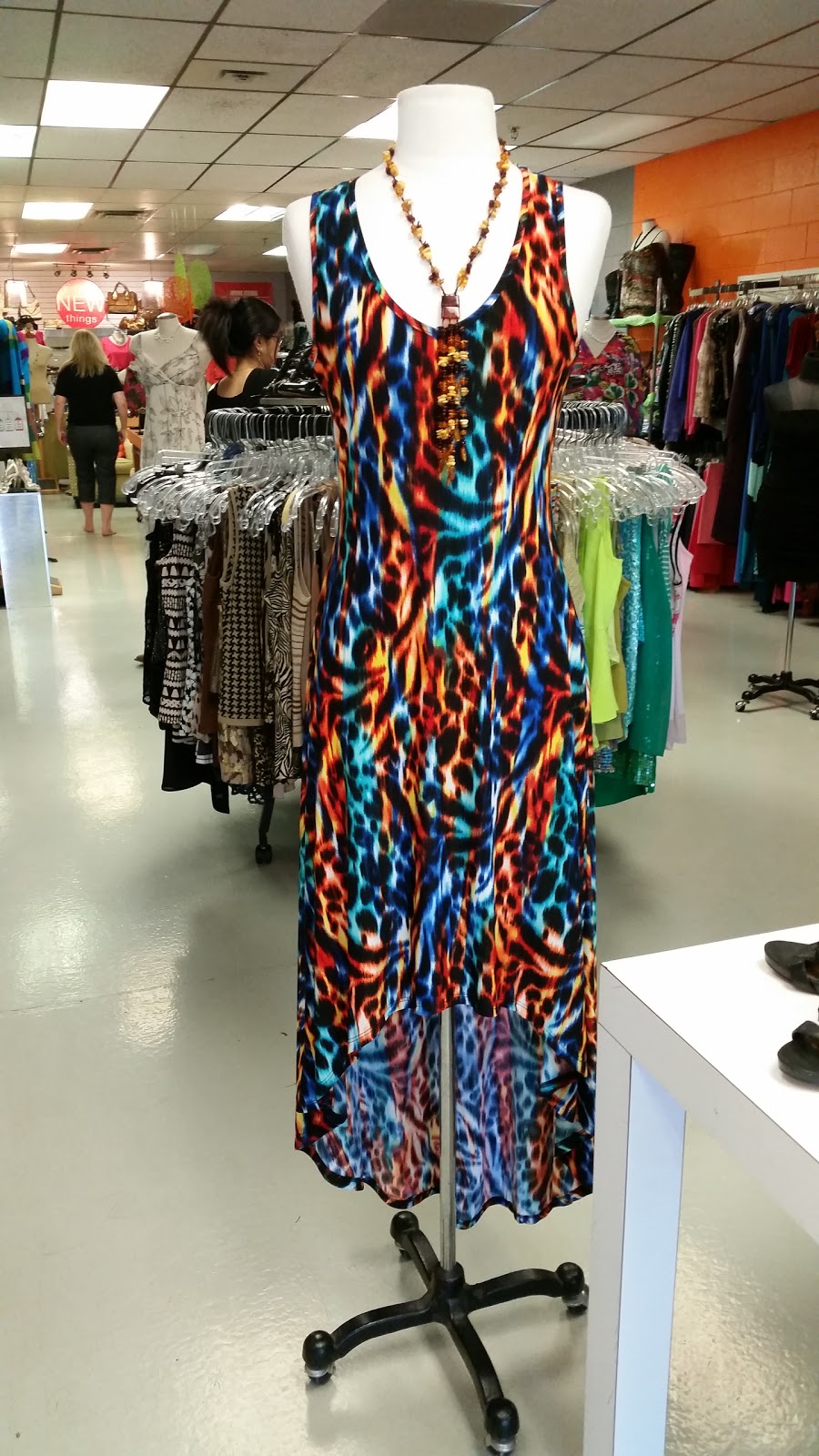 Kloz Corner | 5233 Stanley Ave, Niagara Falls, ON L2E 7C2, Canada | Phone: (289) 932-5311