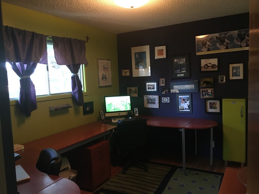 Tech Chix | 911 78 Ave SW, Calgary, AB T2V 0T7, Canada | Phone: (403) 975-7873