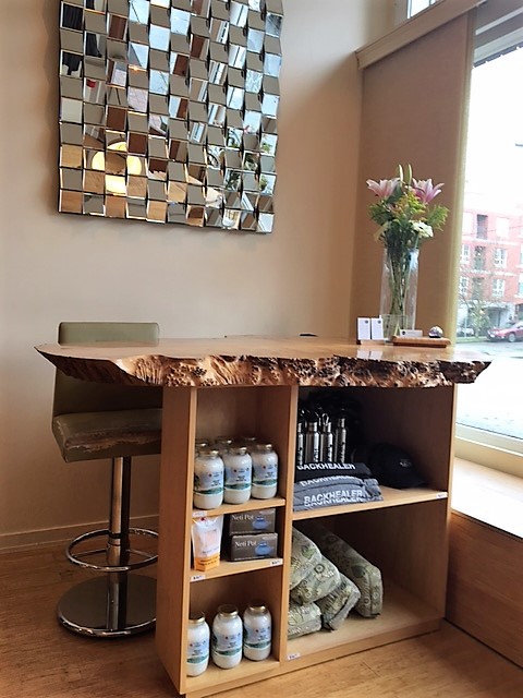 Backhealer | 3586 W 4th Ave, Vancouver, BC V6R 1N7, Canada | Phone: (604) 366-4743