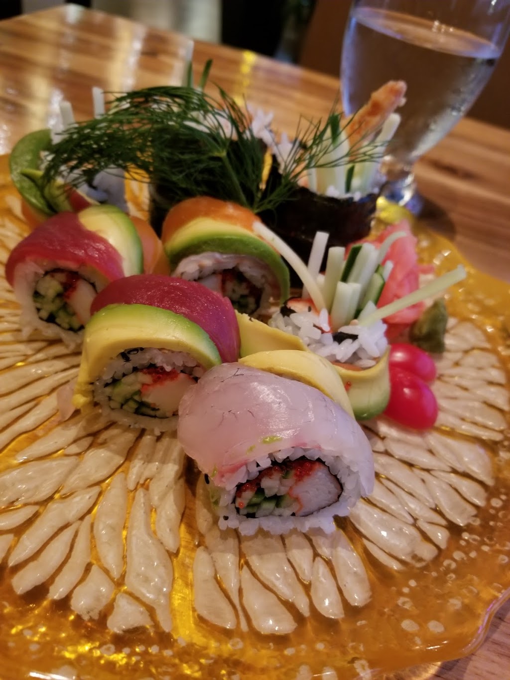 LongJ Sushi | 1091 Boulevard des Laurentides, Laval, QC H7G 2W2, Canada | Phone: (450) 668-8878