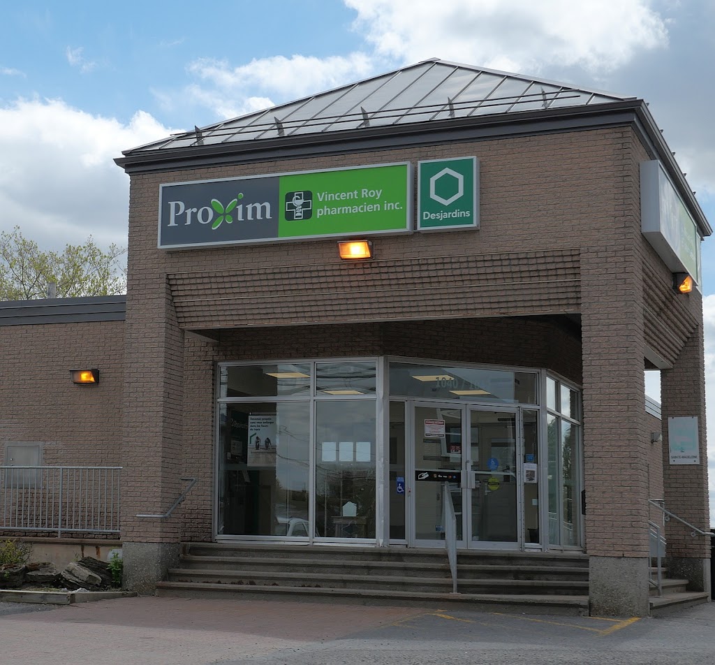 Caisse Desjardins | 1040 Rue St.-Simon, Sainte-Madeleine, QC J0H 1S0, Canada | Phone: (450) 768-3030