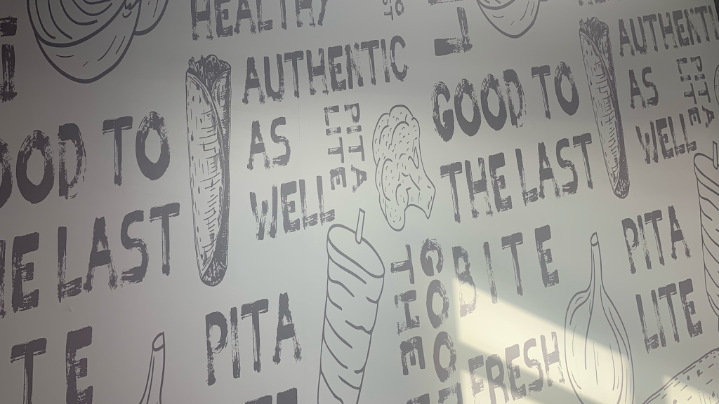 Pita Lite | Oakville Place, 240 Leighland Ave Unit 208, Oakville, ON L6H 3H6, Canada | Phone: (905) 845-8812