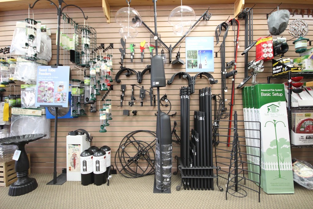 Wild Birds Unlimited | 1500 Bank St, Ottawa, ON K1H 7Z1, Canada | Phone: (613) 521-7333