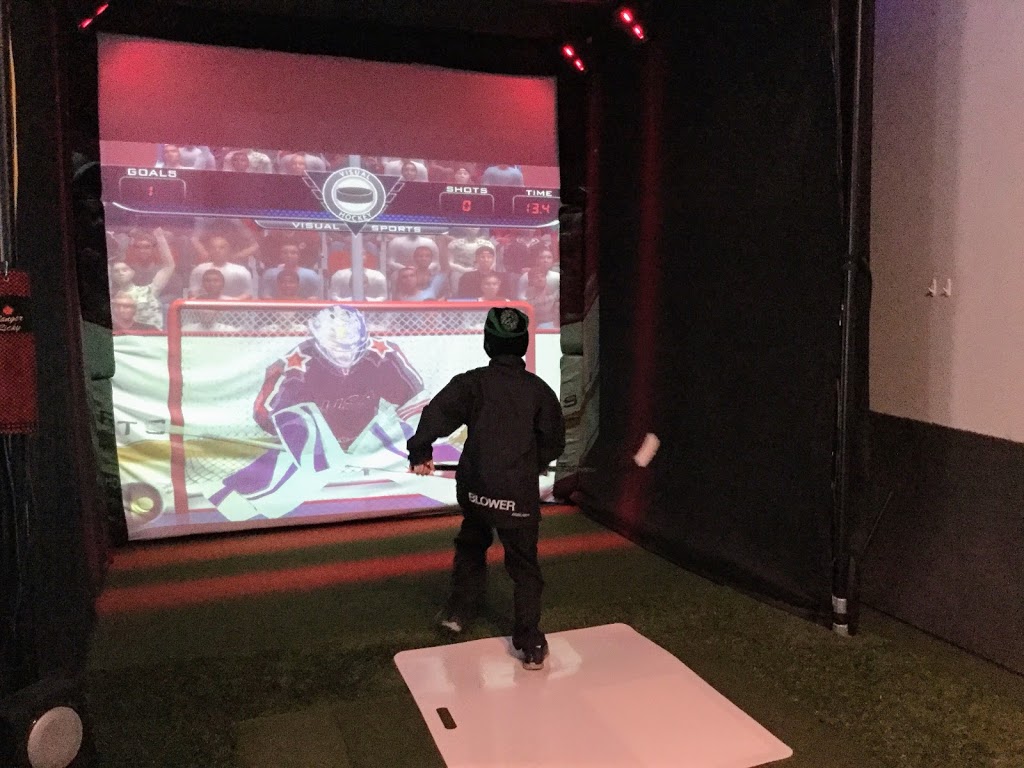 Ice Palace Golf Simulator | 173 Rankin Lake Rd, Seguin, ON P2A 0B2, Canada | Phone: (705) 774-8003