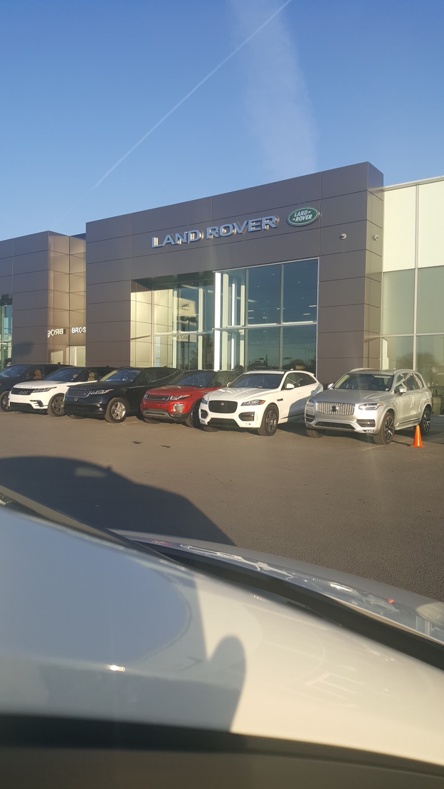 Jaguar Land Rover Taschereau | 9425 Boulevard Taschereau suite b, Brossard, QC J4Y 2J3, Canada | Phone: (450) 659-5572