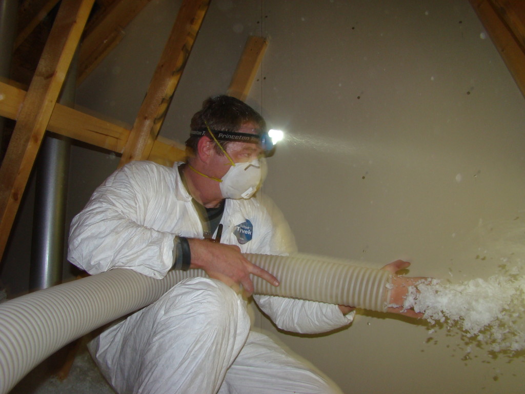4 Weather Insulation & Roofing | 4647 69 St NW, Calgary, AB T3B 2K3, Canada | Phone: (403) 455-6964