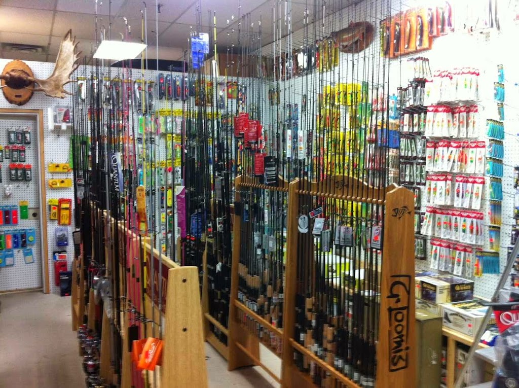 Bronte Outdoor | 121 Lakeshore Rd W, Mississauga, ON L5H 1E9, Canada | Phone: (905) 271-8100