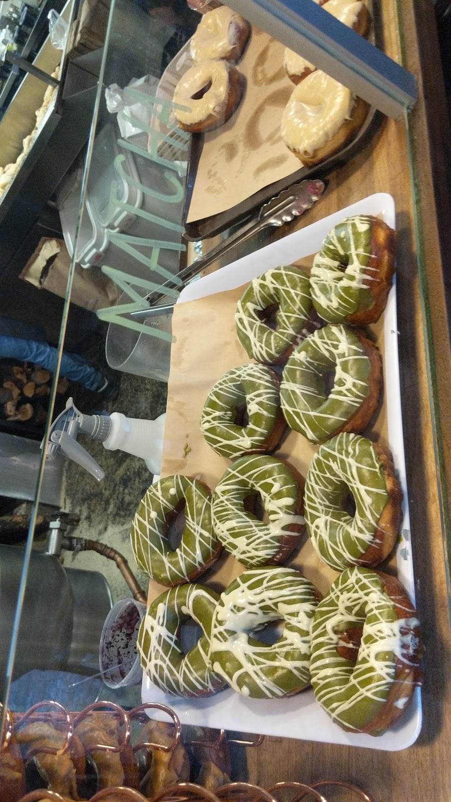 Maguire Bagel Cafe | 1400 Avenue Maguire, Québec, QC G1T 1Z3, Canada | Phone: (418) 527-2303