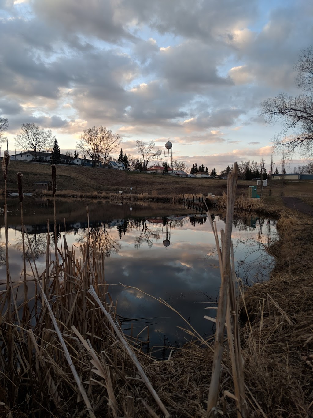 Linden Campground | Linden, AB T0M 1J0, Canada | Phone: (403) 546-3888