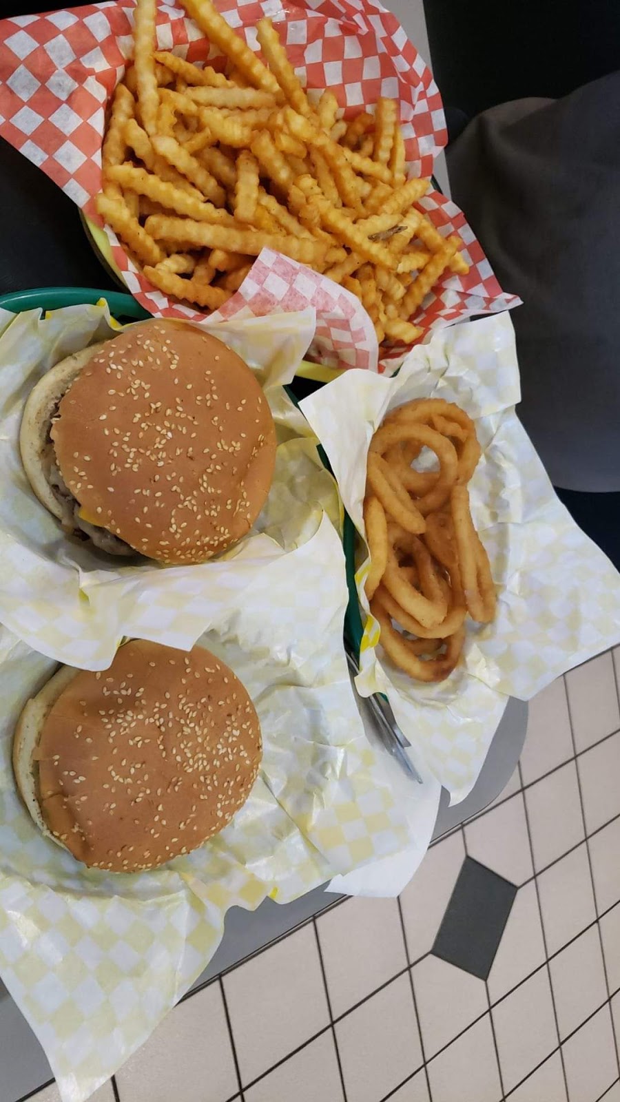 Hannigans Restaurant | 706 Main St, Biggar, SK S0K 0M0, Canada | Phone: (306) 948-3335